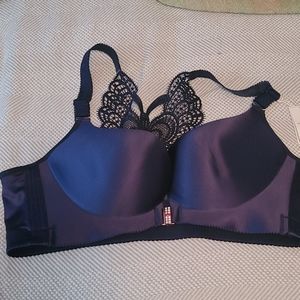 NWT Doosinki wirefree bra. Size 40DD